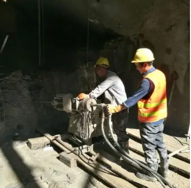 新城镇水下抗分散灌浆料特点 水下不分散注浆料介绍